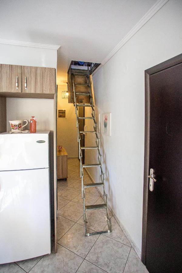 Néa Péramos Holiday House Ioanna 2 - Loft מראה חיצוני תמונה