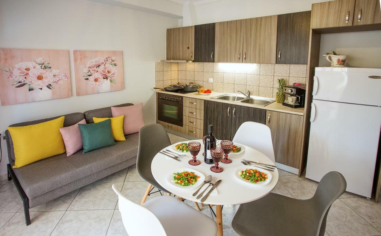Néa Péramos Holiday House Ioanna 2 - Loft מראה חיצוני תמונה